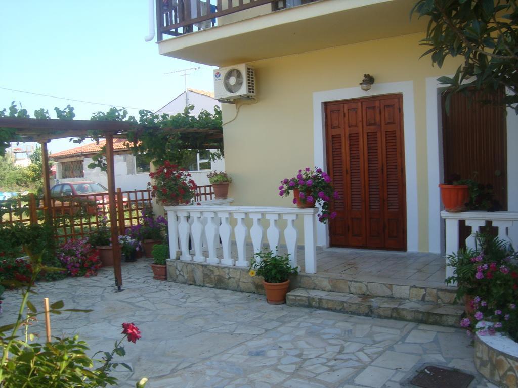 Apartment Victoria Agios Georgios  Exterior photo