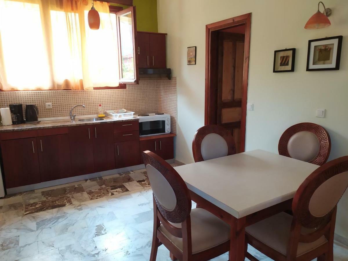 Apartment Victoria Agios Georgios  Exterior photo