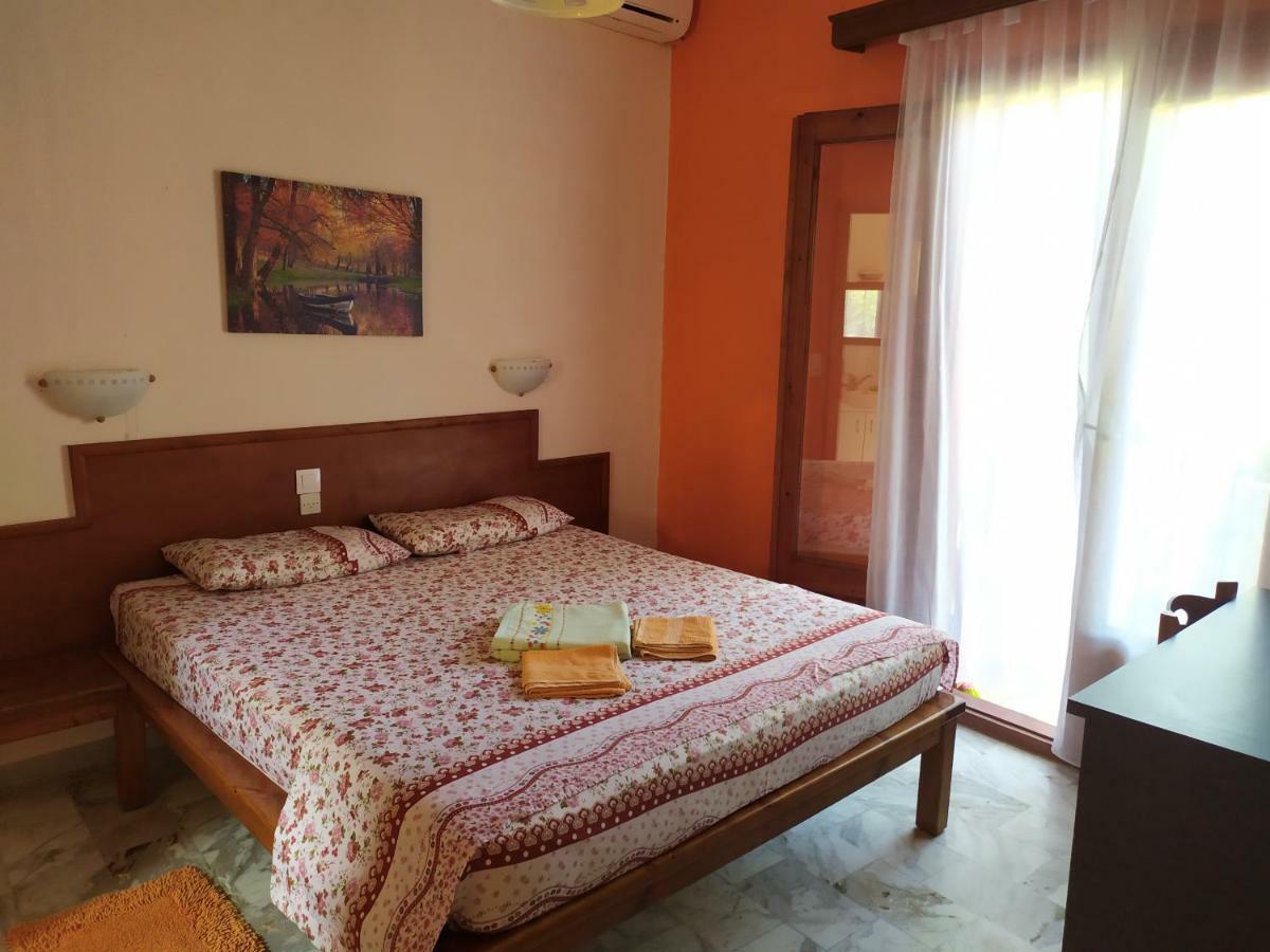 Apartment Victoria Agios Georgios  Exterior photo