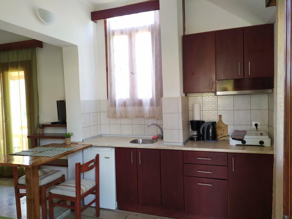Apartment Victoria Agios Georgios  Exterior photo